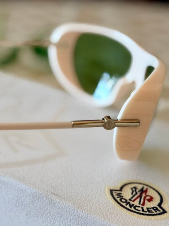 Moncler Sunglasses – White Frame  – Full Set main image 9
